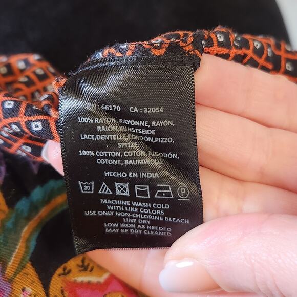 MAEVE Anthropologie Carter Floral Top, Size 6 - Picture 11 of 13